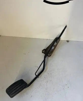 Peugeot 206 Accelerator throttle pedal 9621847980