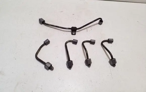 Iveco Daily 5th gen Fuel injector supply line/pipe 