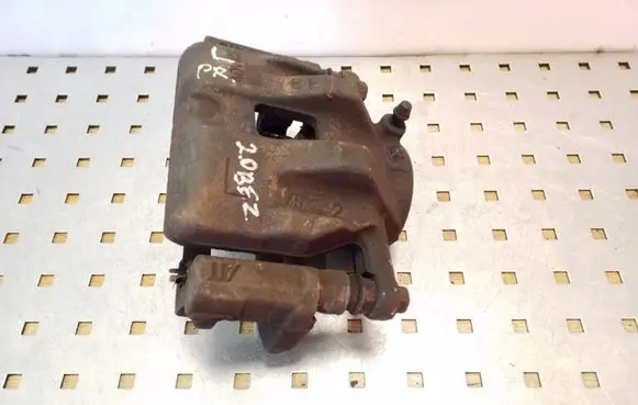Suzuki Grand Vitara II Front brake caliper