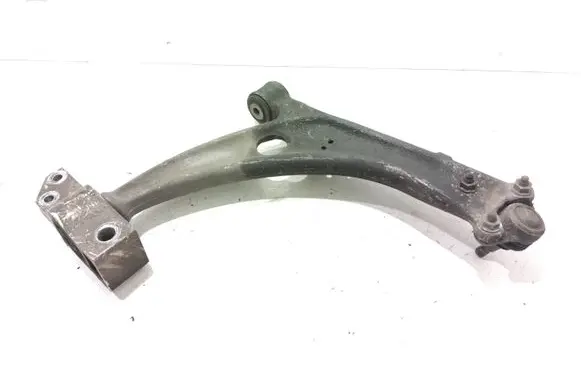 Volkswagen PASSAT B6 Front lower control arm/wishbone 3C0407153B