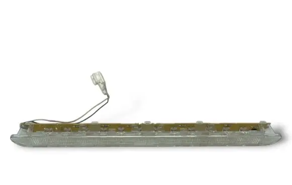 Nissan Primera Third/center stoplight