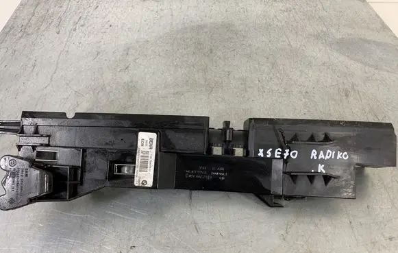 BMW X5 E70 Side radiator support slam panel 7799761
