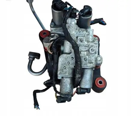BMW 5 F10 F11 Air suspension compressor 6775258