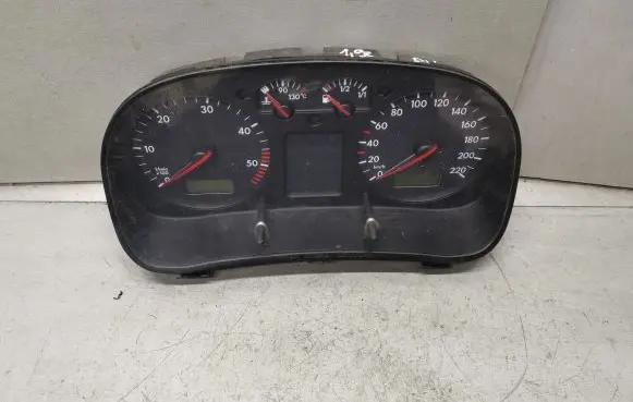 Volkswagen Golf IV Speedometer (instrument cluster) 1J0919860B