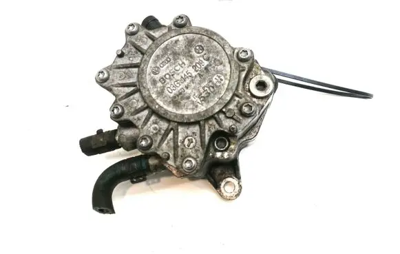 Volkswagen PASSAT B6 Vacuum pump 03G145209C