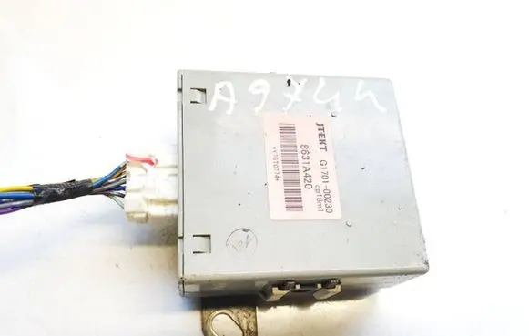 Citroen C-Crosser Other control units/modules 8631a420 g1701-00230
