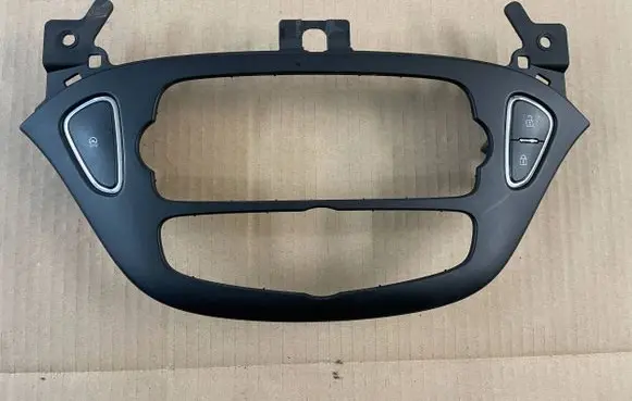 Opel Corsa E Radio/GPS head unit trim 13391249