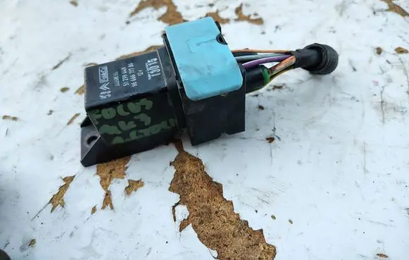 Ford Focus Glow plug pre-heat relay 9666671780