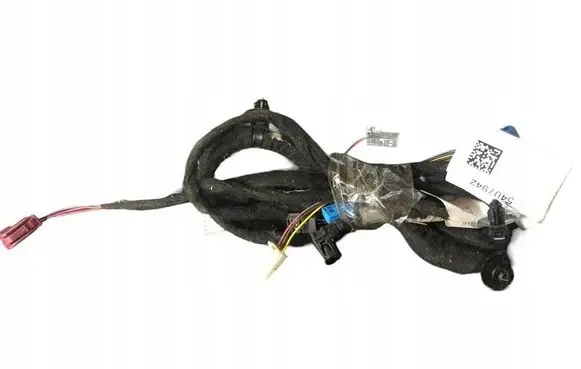 Mercedes-Benz C W205 Front door wiring loom 2055407942