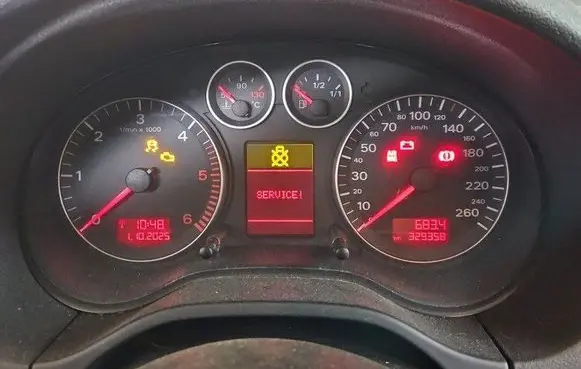 Speedometer (instrument cluster)