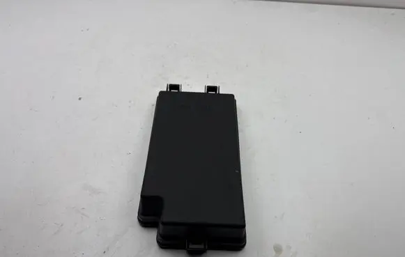 Toyota C-HR I Fuse box cover 82662F4020