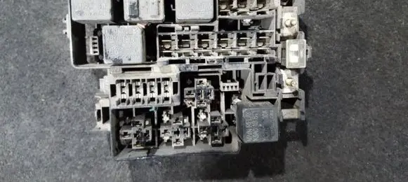 KIA Clarus Fuse box set