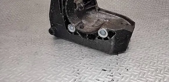 BMW 3 E90 E91 Power steering pump mounting bracket 7794455 120868
