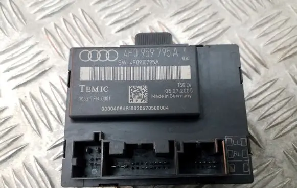 Audi A6 S6 C6 4F Door central lock control unit/module 4F0959795A