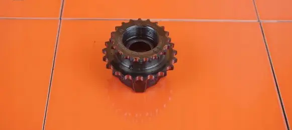 BMW 2 F45 Timing chain sprocket 8581942 B47D20B