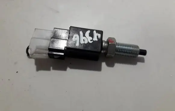 Mitsubishi Outlander Brake pedal sensor switch