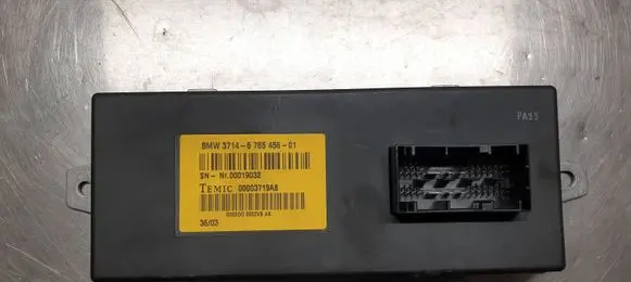 BMW 5 E60 E61 Ignition amplifier control unit 6765456 00003719A8 00019032