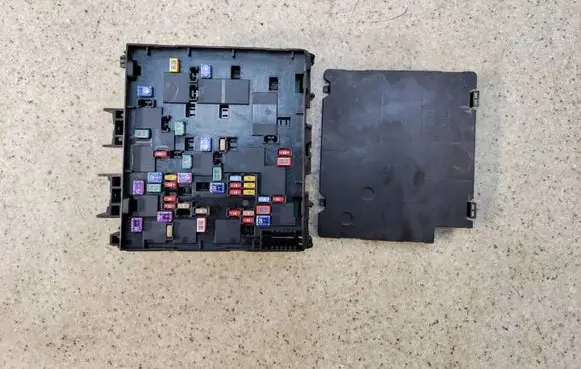 Ford Ka Fuse box set J7BT14D068CB07 J7BT14D068CB