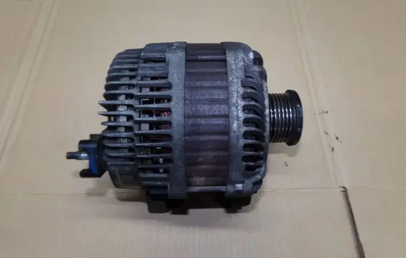 Renault Espace IV Generator/alternator 8200960538