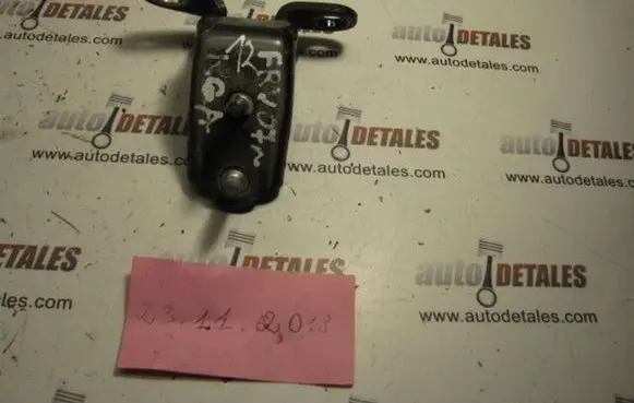 Honda FR-V Rear door lower hinge