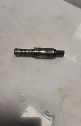 Audi A6 S6 C6 4F Camshaft vanos timing valve 06E109257J
