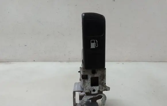 Honda Civic Fuel cap release pull handle
