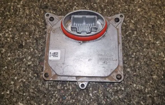 Headlight ballast module Xenon