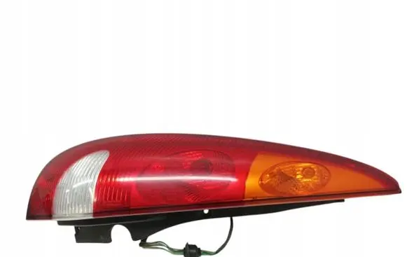 Nissan Almera Tino Rear/tail lights
