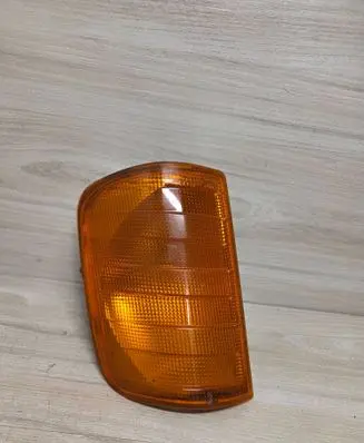 Mercedes-Benz 100 W631 Front indicator light 6318220320 962316