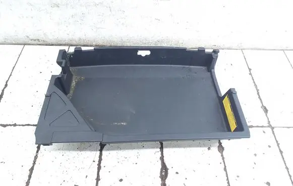 Toyota Prius (XW30) Tool box 