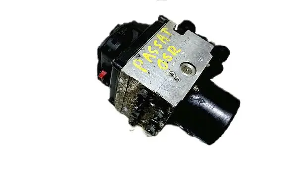 Volkswagen PASSAT B5.5 ABS Pump 3C0614095M