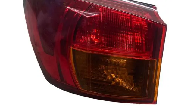 Lexus IS 220D-250-350 Rear/tail lights E111183