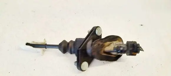 Opel Meriva A Clutch master cylinder