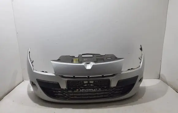 Renault Megane III Front bumper 620220035R