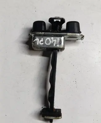 Hyundai i40 Front door check strap stopper 678325782274