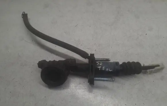 Opel Vectra C Clutch master cylinder 24412670 FM277001