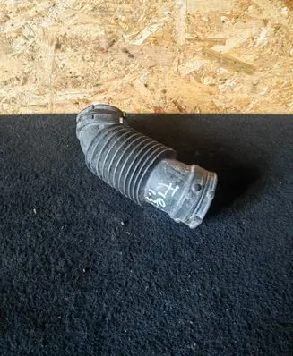 Ford Fiesta Air intake hose/pipe N04039E151