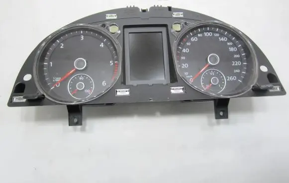 Volkswagen PASSAT B6 Speedometer (instrument cluster) 3C0920872B