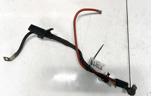 BMW 5 E60 E61 Positive cable (battery)