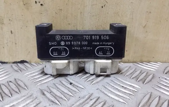 Volkswagen Transporter - Caravelle T4 Coolant fan relay 701919506 899978000