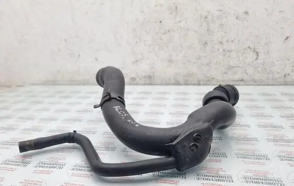 Audi A6 S6 C5 4B Engine coolant pipe/hose