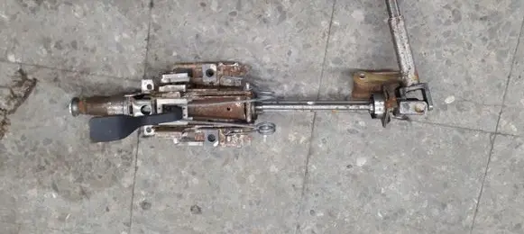 Volkswagen Fox Steering wheel axle 5z1419501j