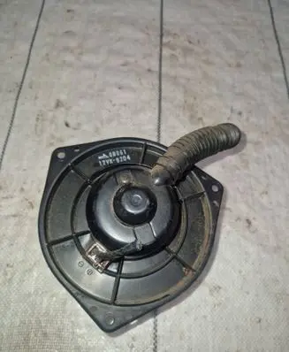 Honda HR-V Heater fan/blower 0b061