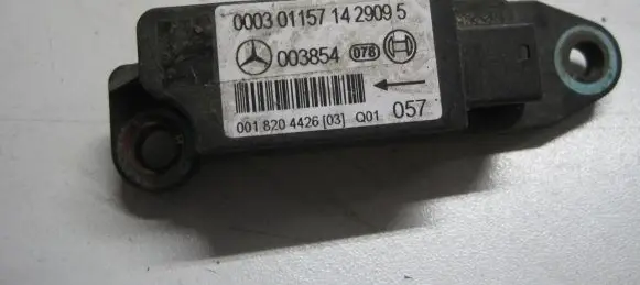 Mercedes-Benz C W203 Airbag deployment crash/impact sensor 0018204426