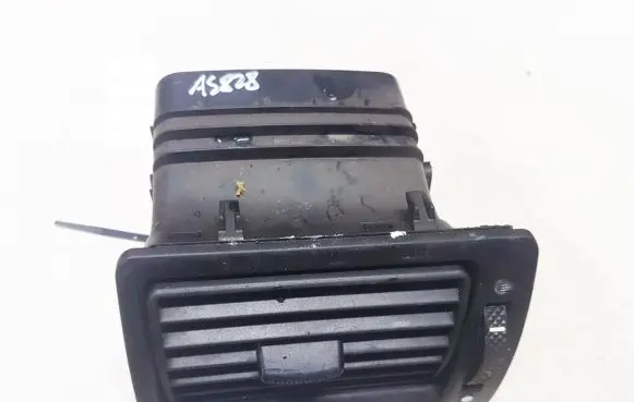 Ford Mondeo Mk III Dash center air vent grill D1B1A