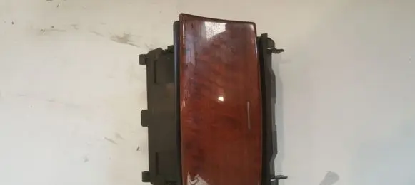 Ashtray (front)