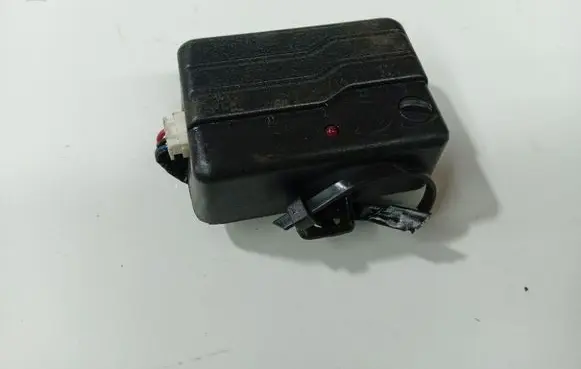 Subaru B9 Tribeca Alarm control unit/module 
