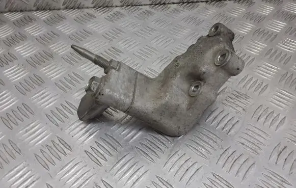 Chevrolet Epica Gearbox mounting bracket 96640156