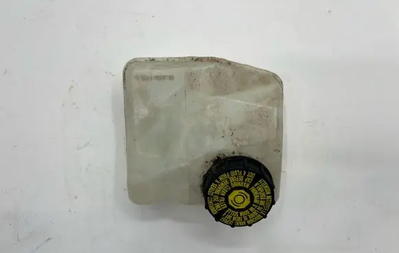 Volvo XC60 Brake fluid reservoir 31381420