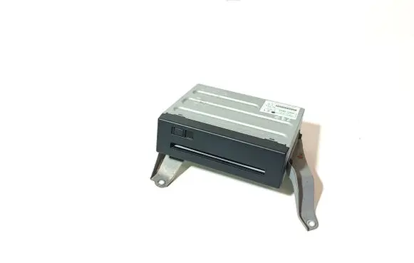 Lexus RX III Navigation unit CD/DVD player 8684148060 EKCB013915